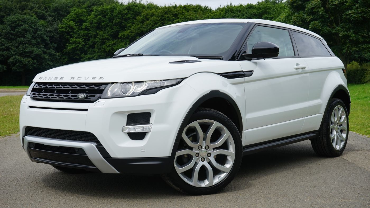 Stock photograph standing in for 2014 Audi Q5. Not a photo of this vehicle.
